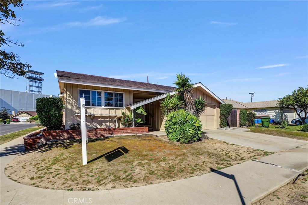 17123 Orchard Avenue