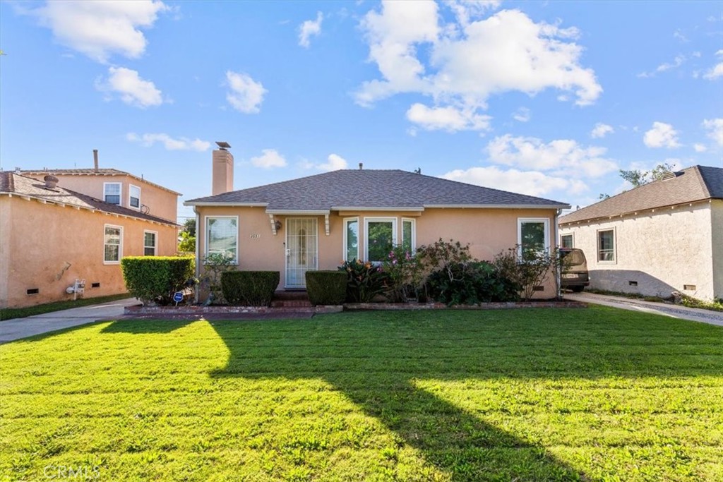 3551 Hillcrest Drive
