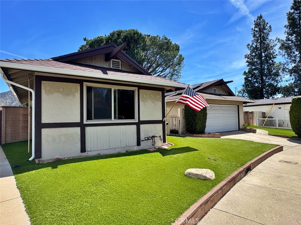 8811 Riderwood