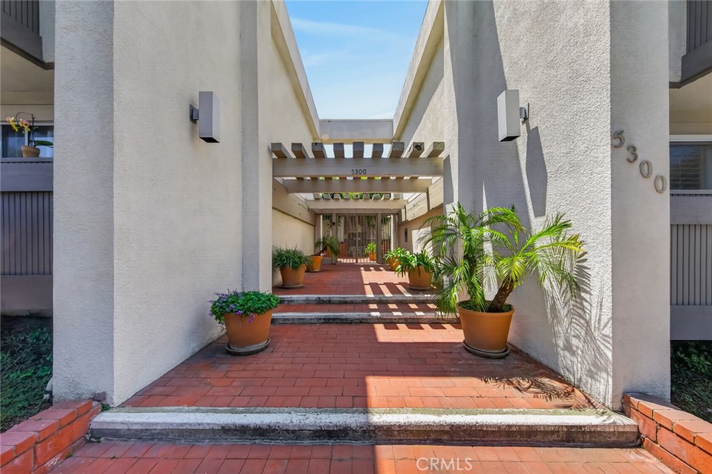 5300 Fairview