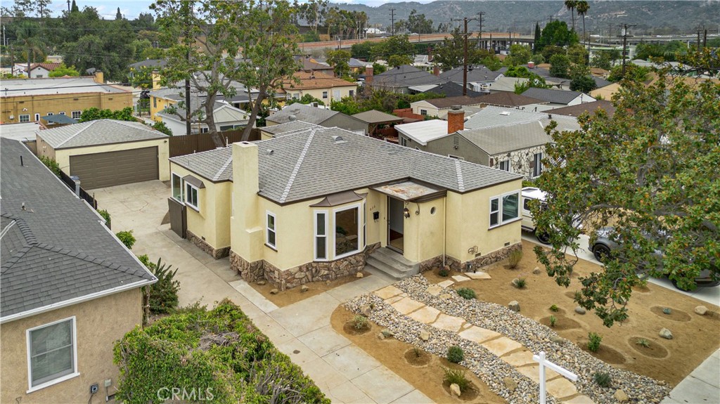836 Grant Avenue