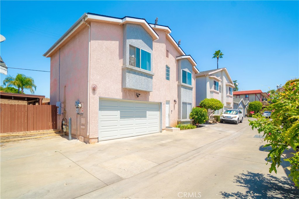 12120 Terra Bella