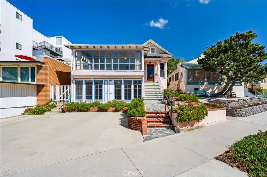 624 Esplanade
