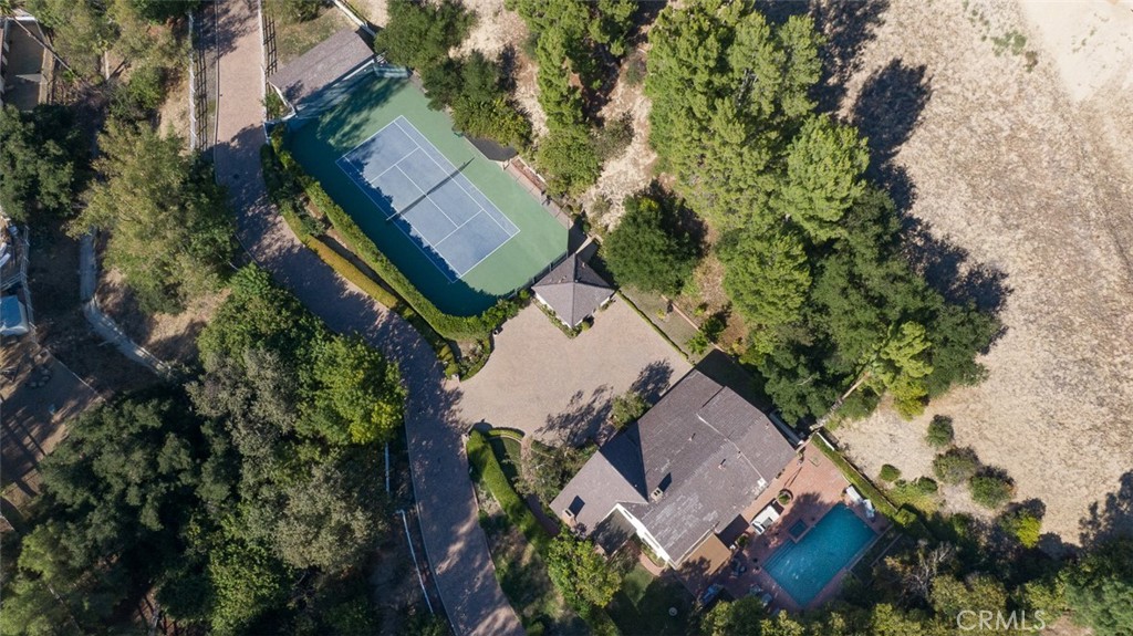 5250 Scott Robertson Road