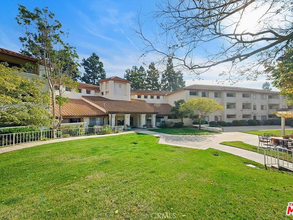 501 Palisades drive