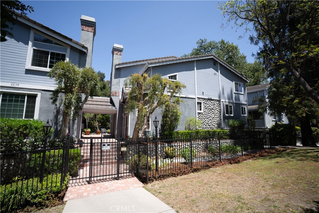 23169 Mulholland Drive