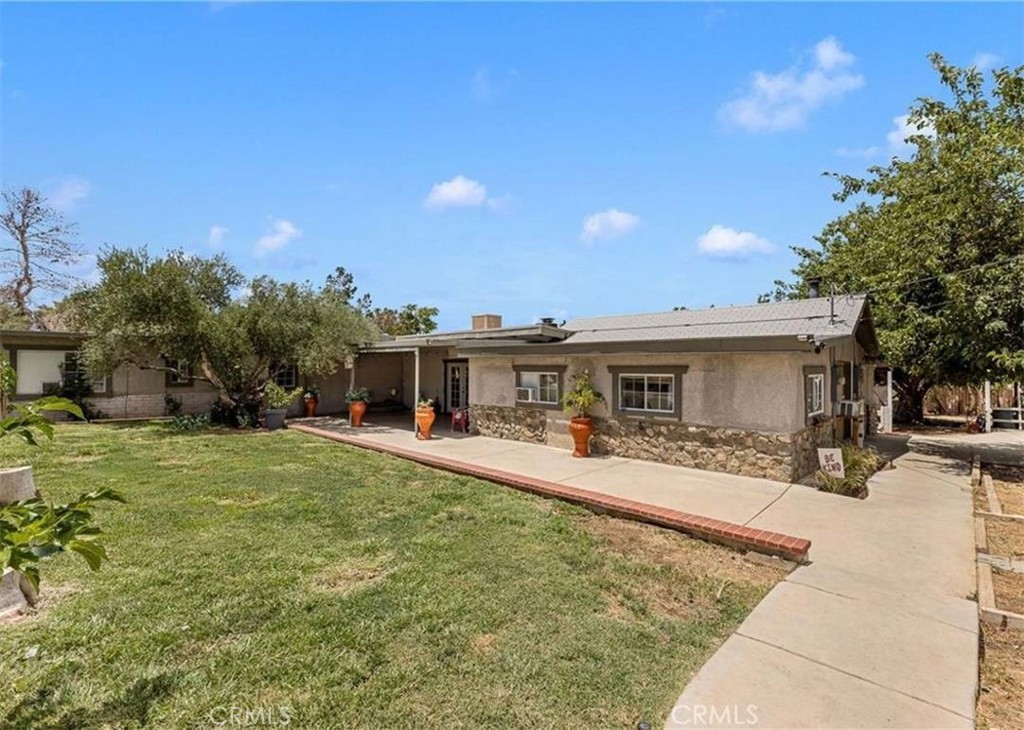 12317 Avenue V-12