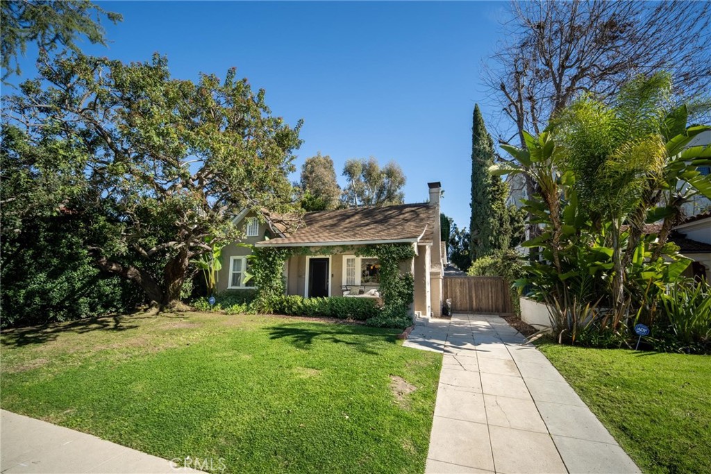 580 Lillian Way