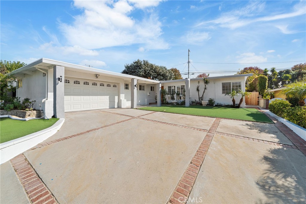 7272 90th Street