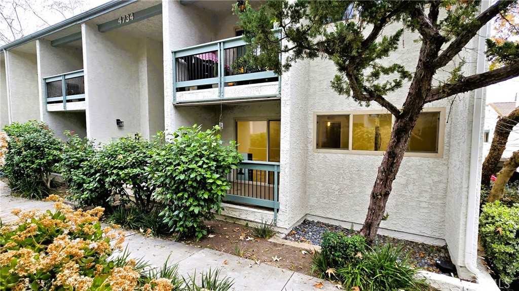 4734 Park Granada