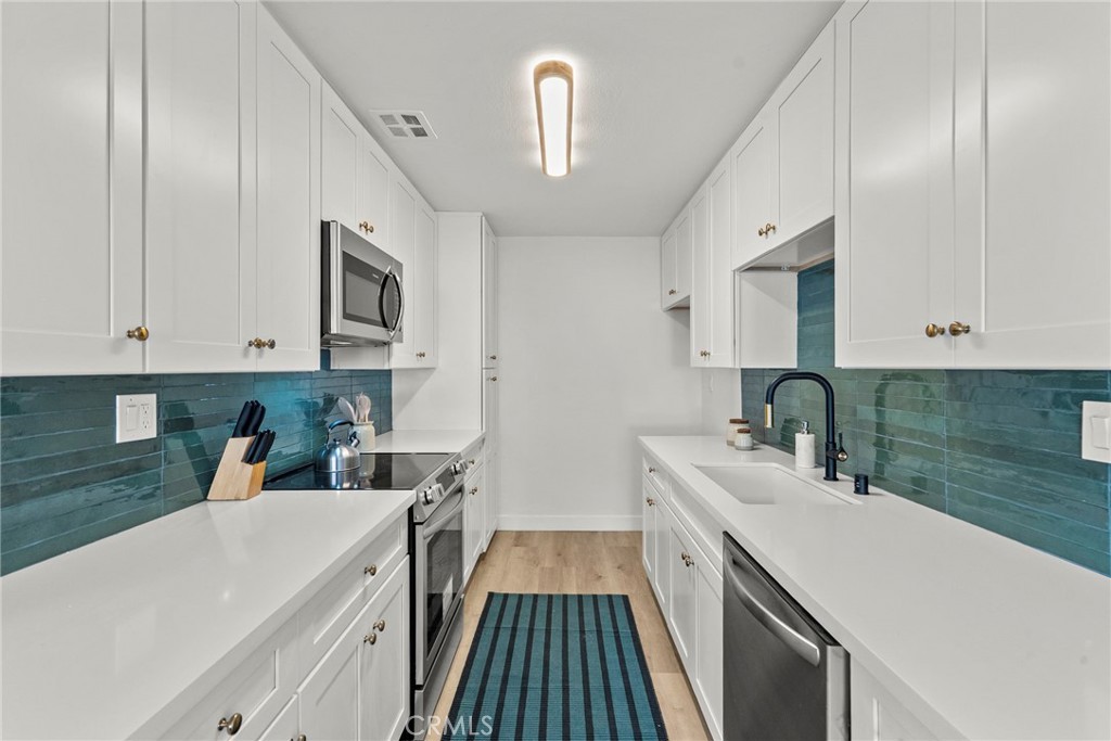 5400 Newcastle