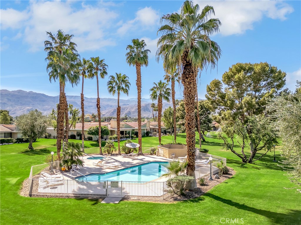 72355 Roxbury Drive