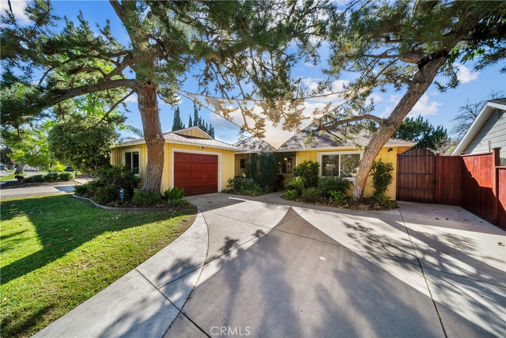 7819 Encino