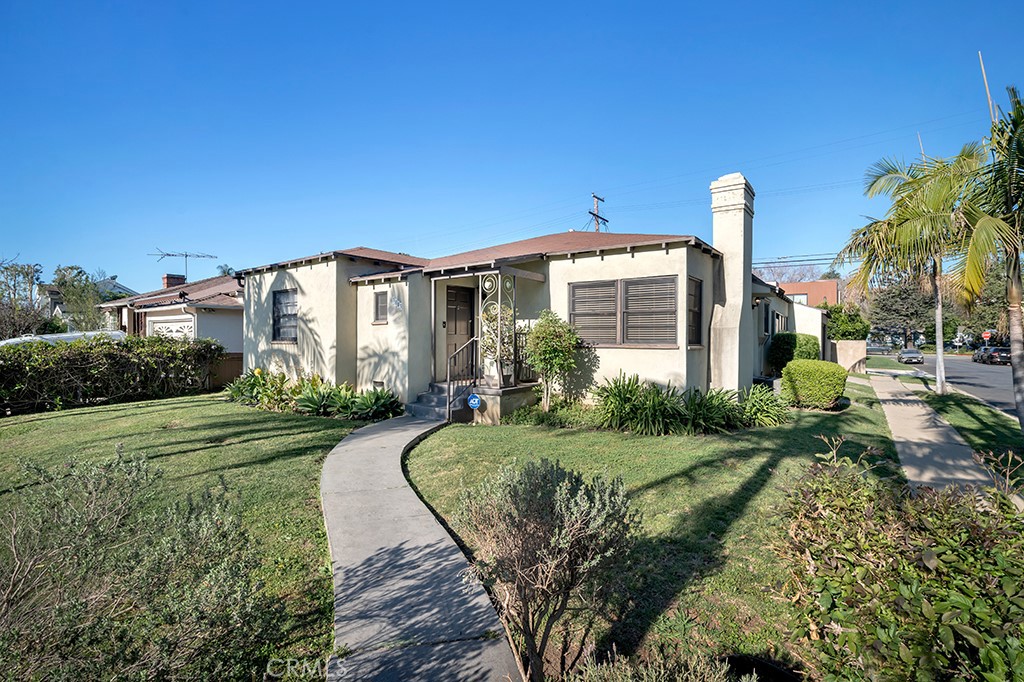 3003 Beverly Drive