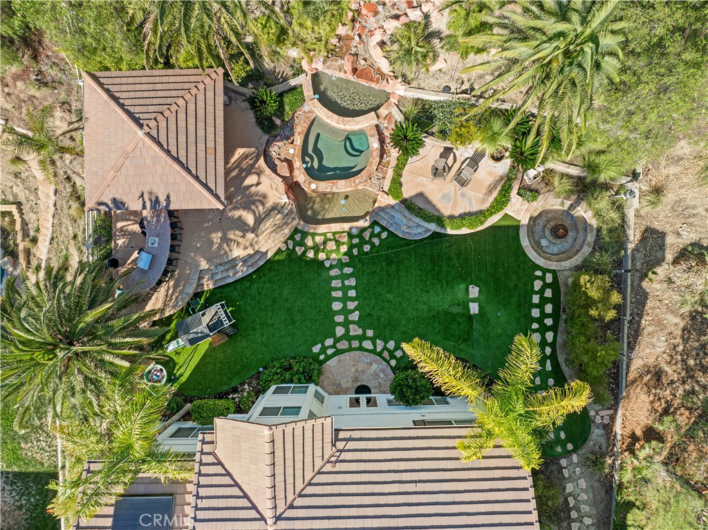 15345 Michael Crest