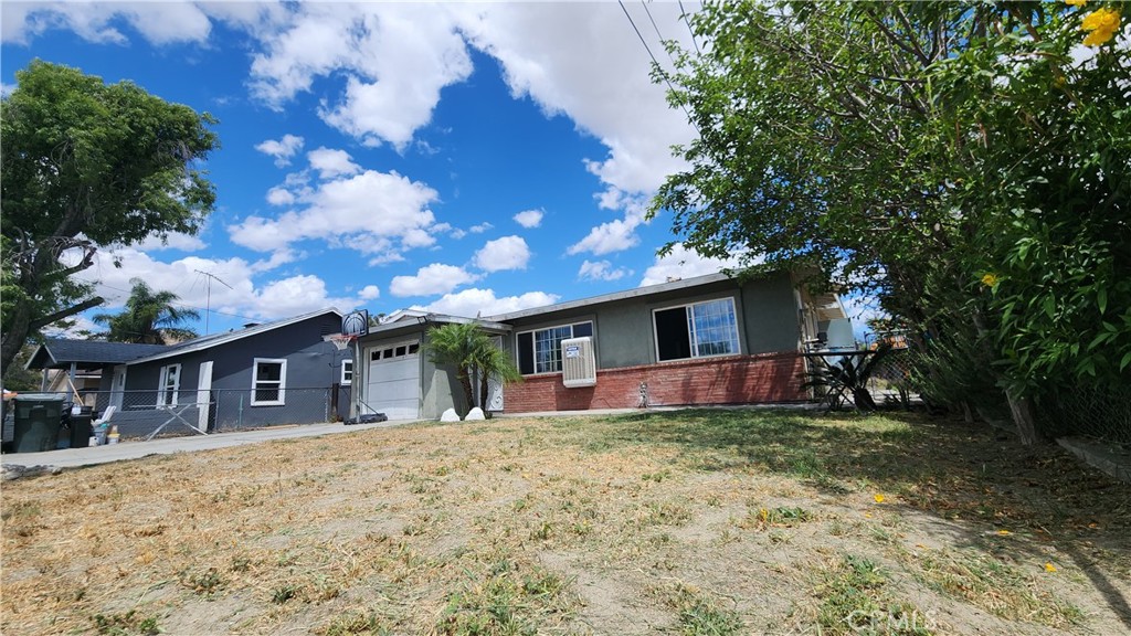 623 Mistletoe Avenue