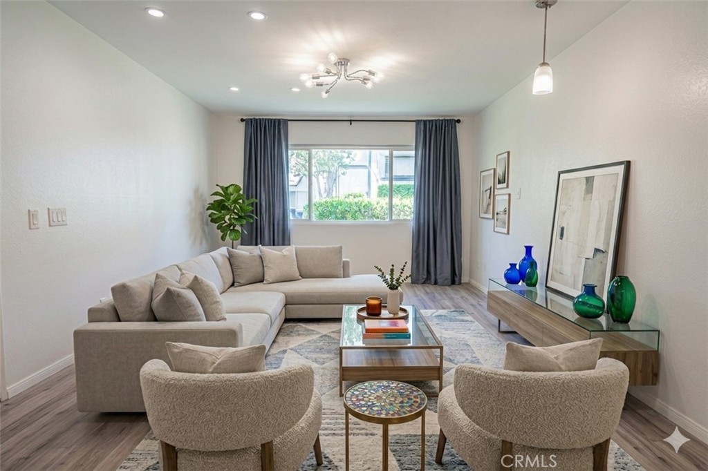 1342 Hillcrest