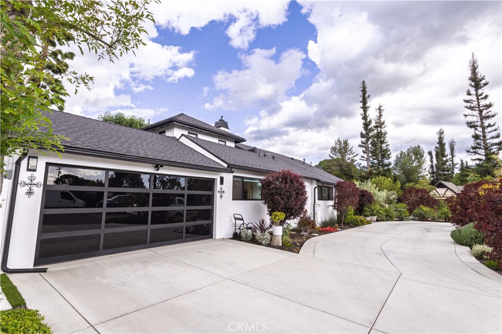 8602 Shoshone