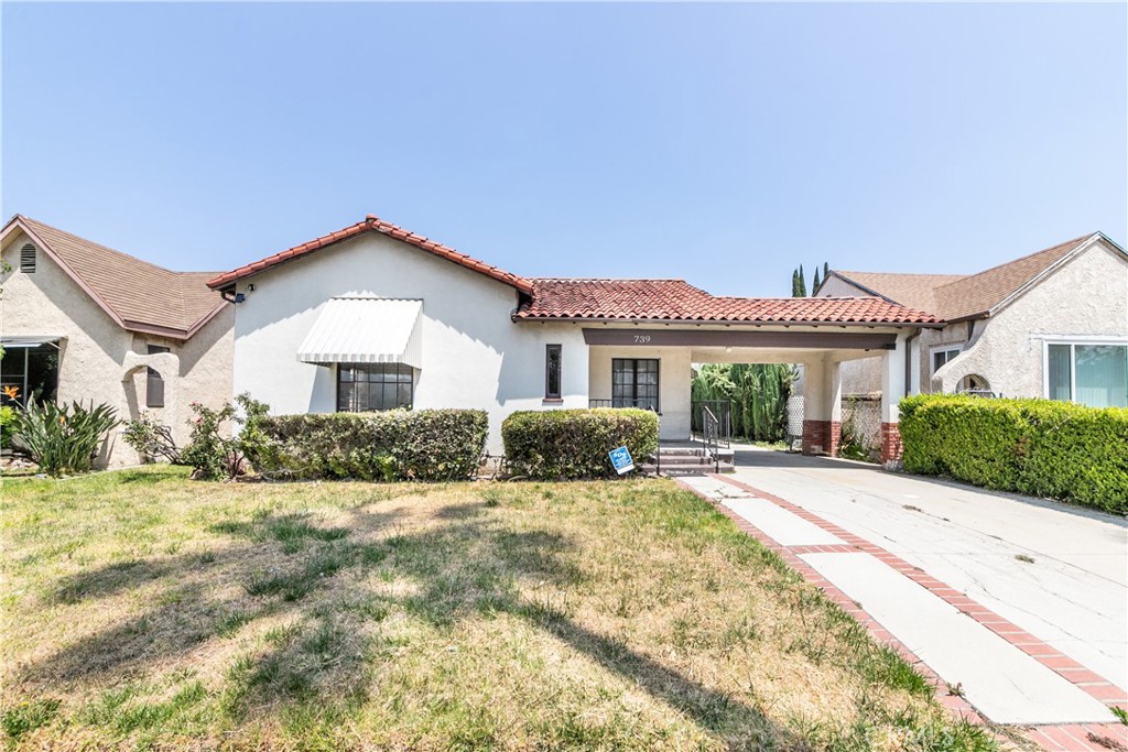 739 Glenoaks