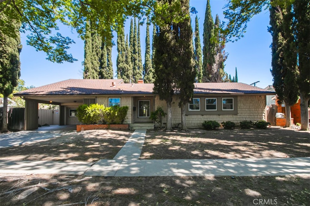 22217 Archwood
