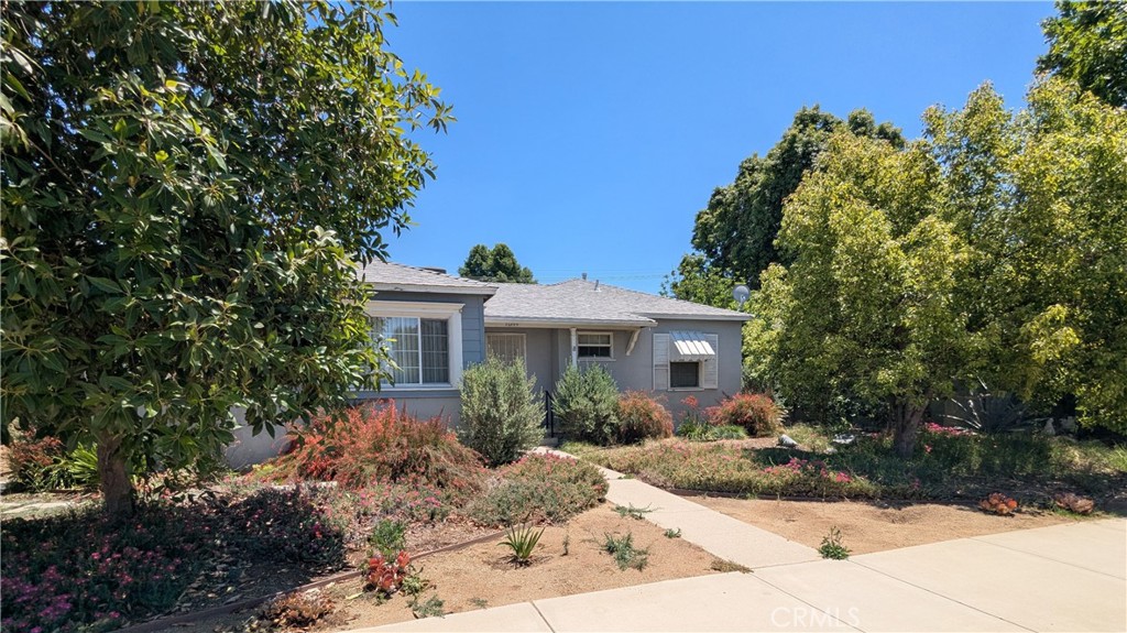 6944 Lindley