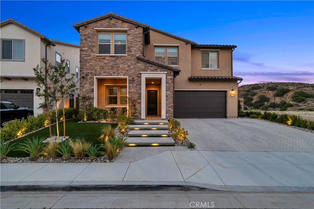 21611 Canyon Cove