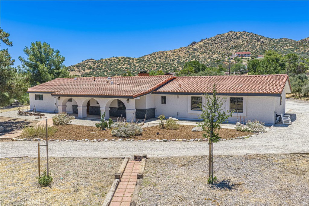 11820 Darling Rd.
