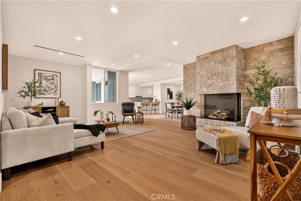 100 Doheny Drive