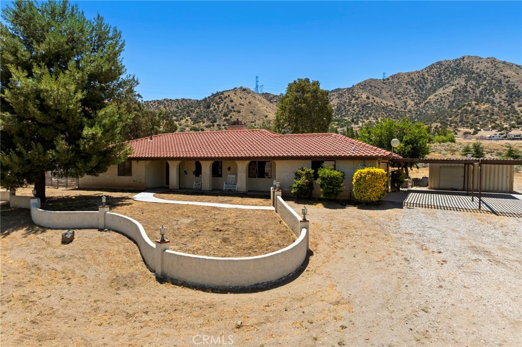 902 Searchlight Ranch Road