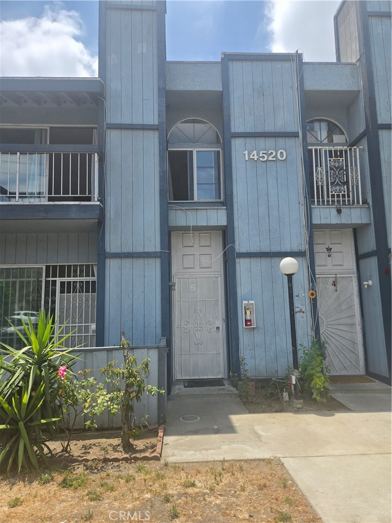 14520 Plummer