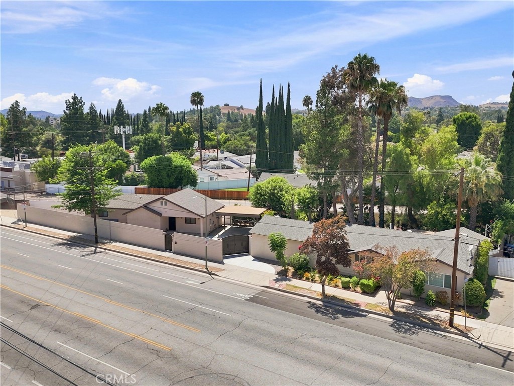 7635 Fallbrook