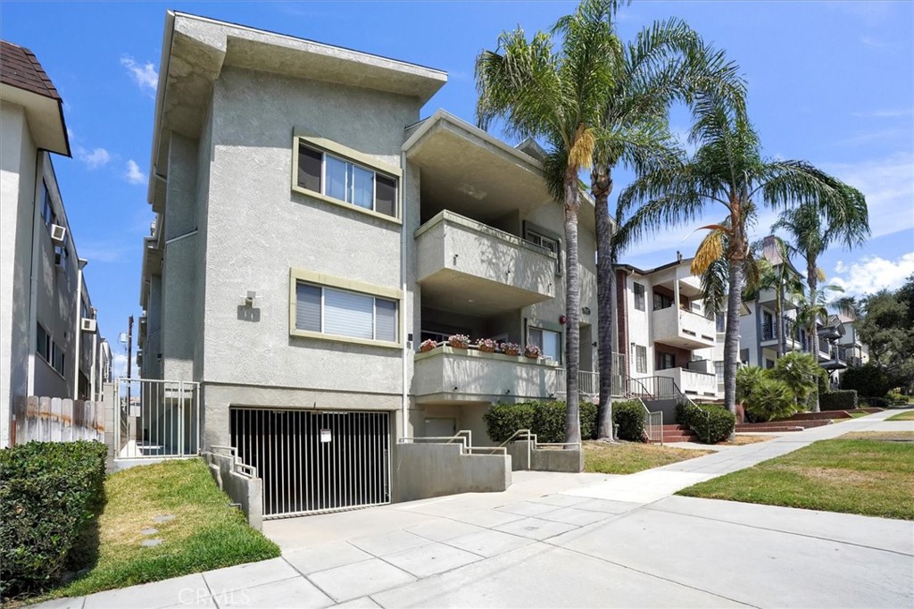 621 Olive Avenue