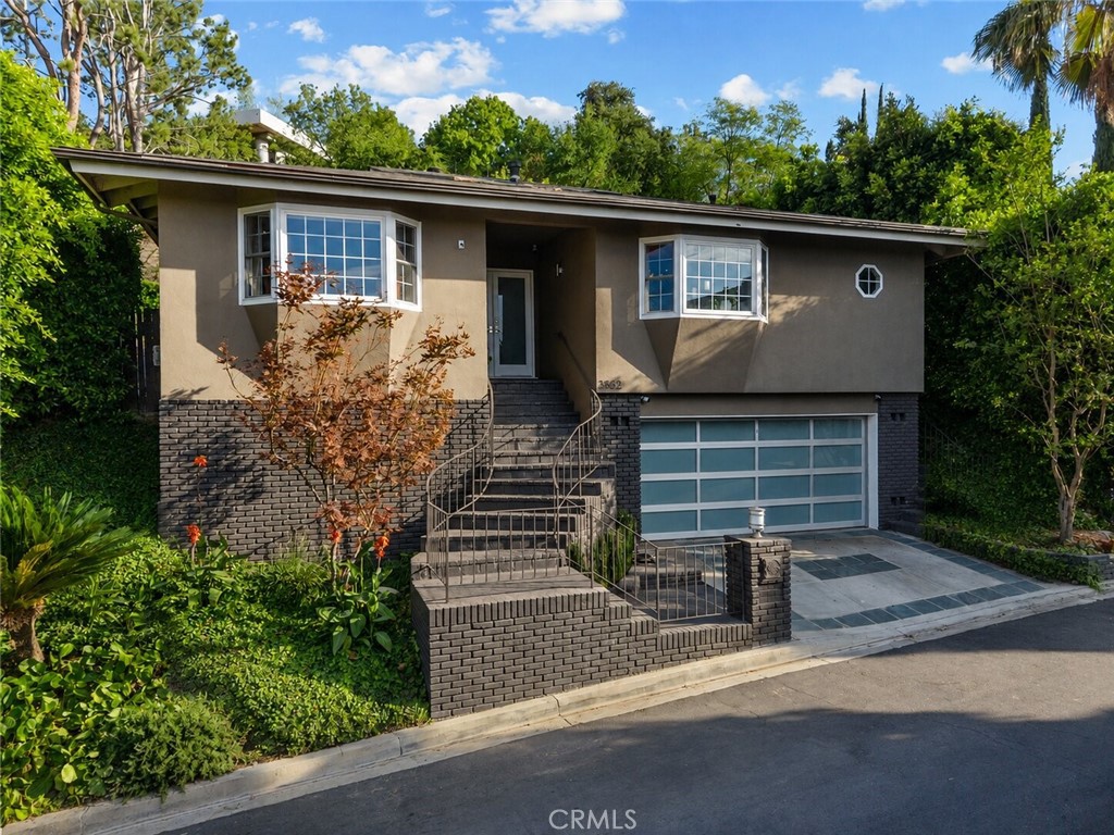 3862 Sherwood Pl