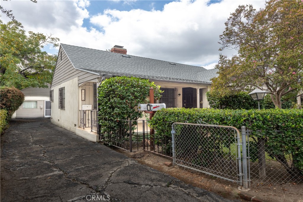 14738 Magnolia Boulevard