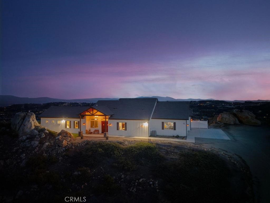 39472 Vista Del Bosque