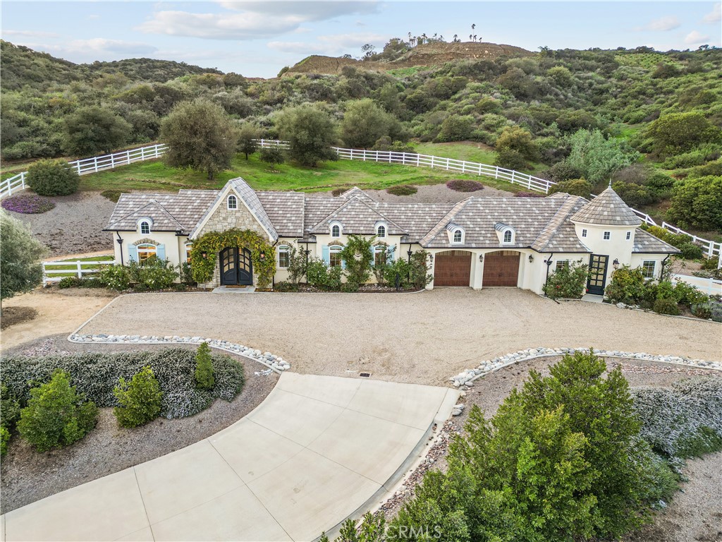 39851 Paseo Chaparro