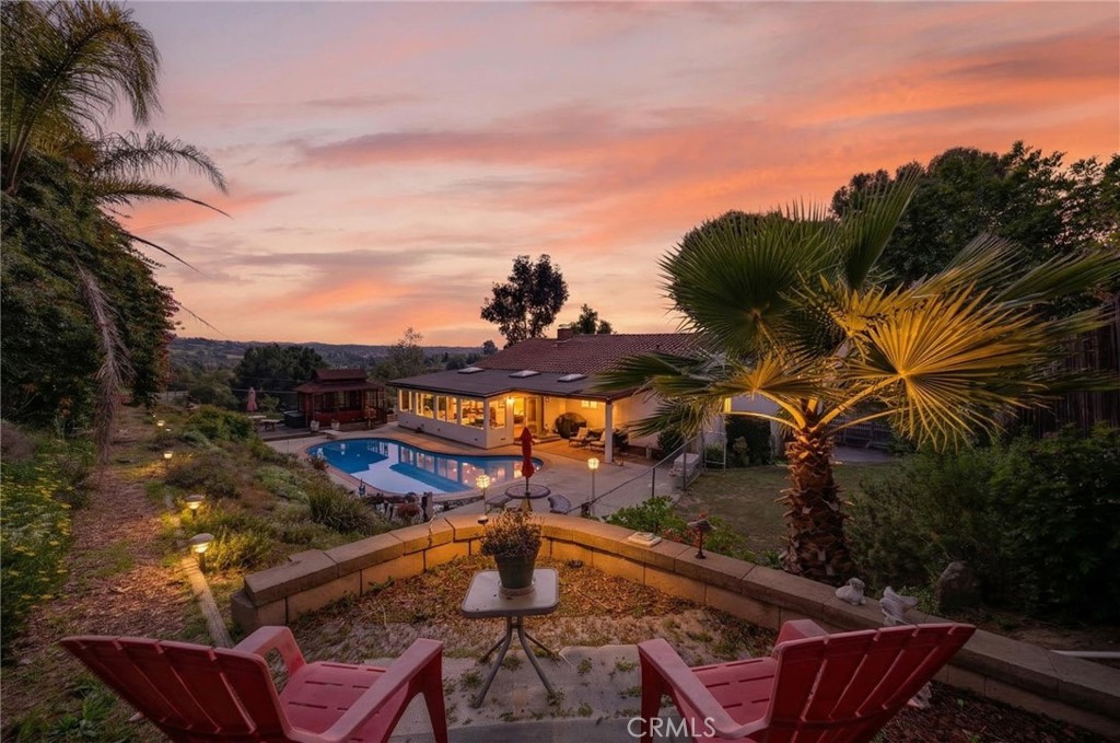 1528 York Drive