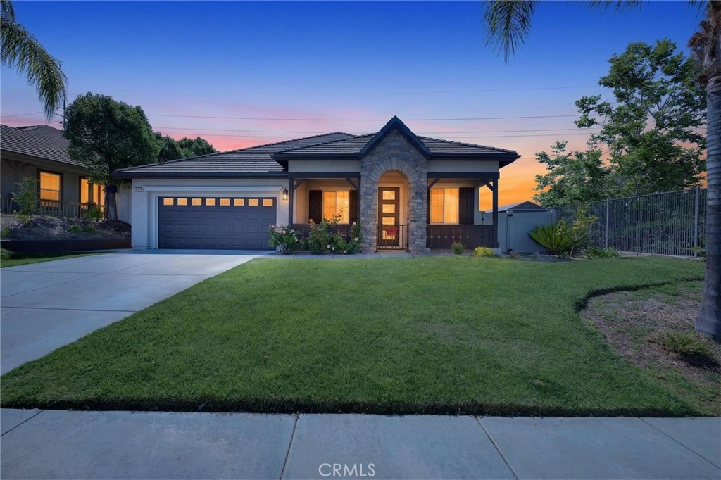 27127 Oak Glen