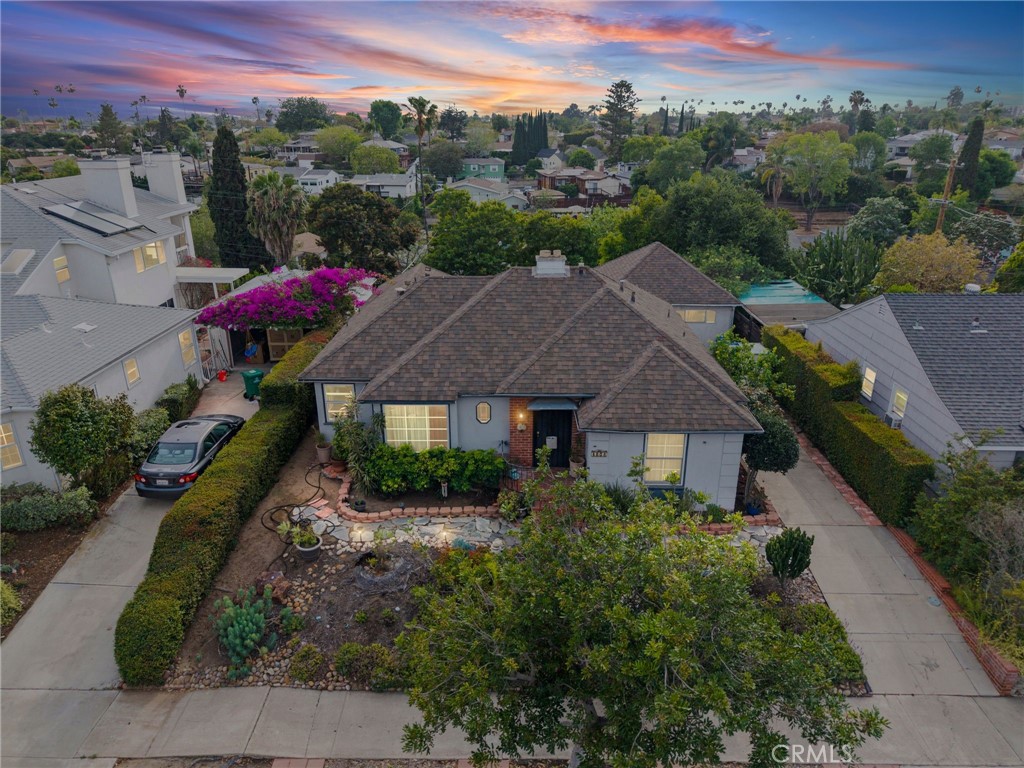 4608 Valencia