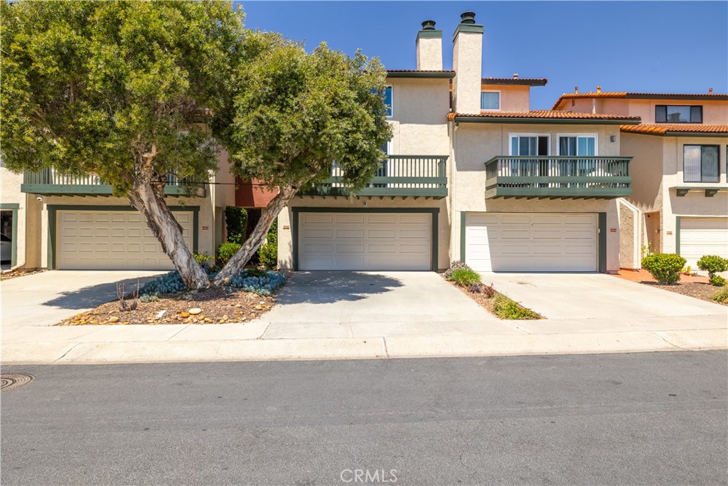 6958 Camino Pacheco