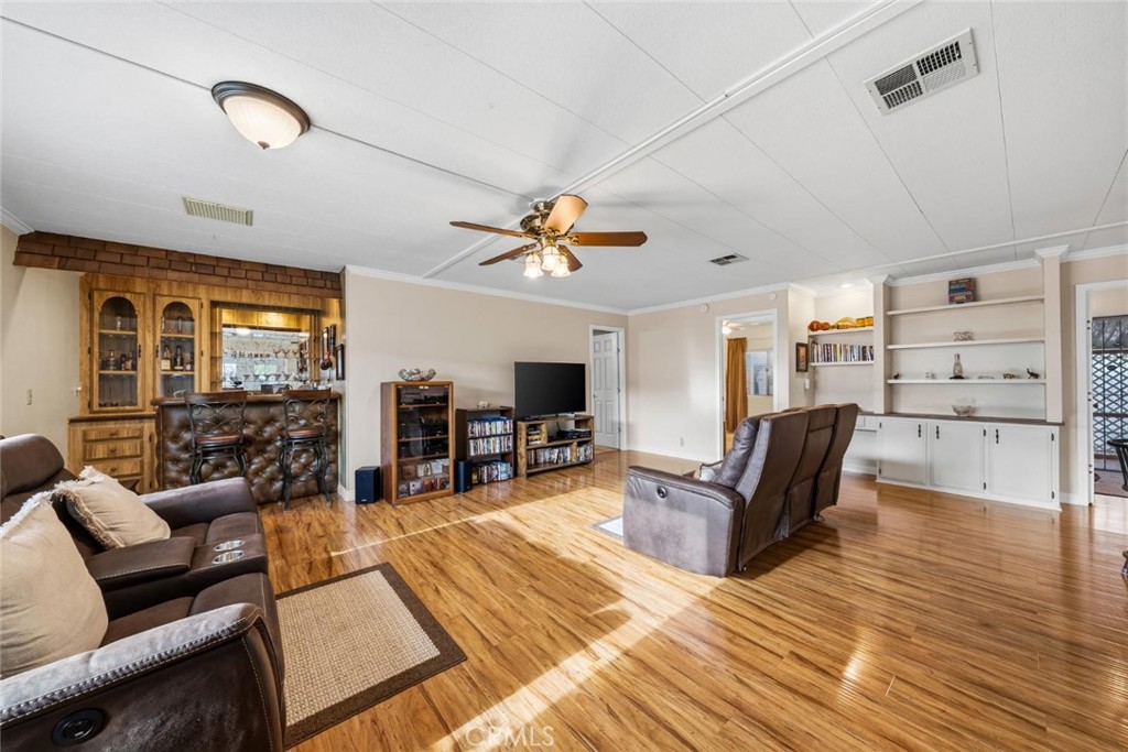 1048 Vista Grande Drive
