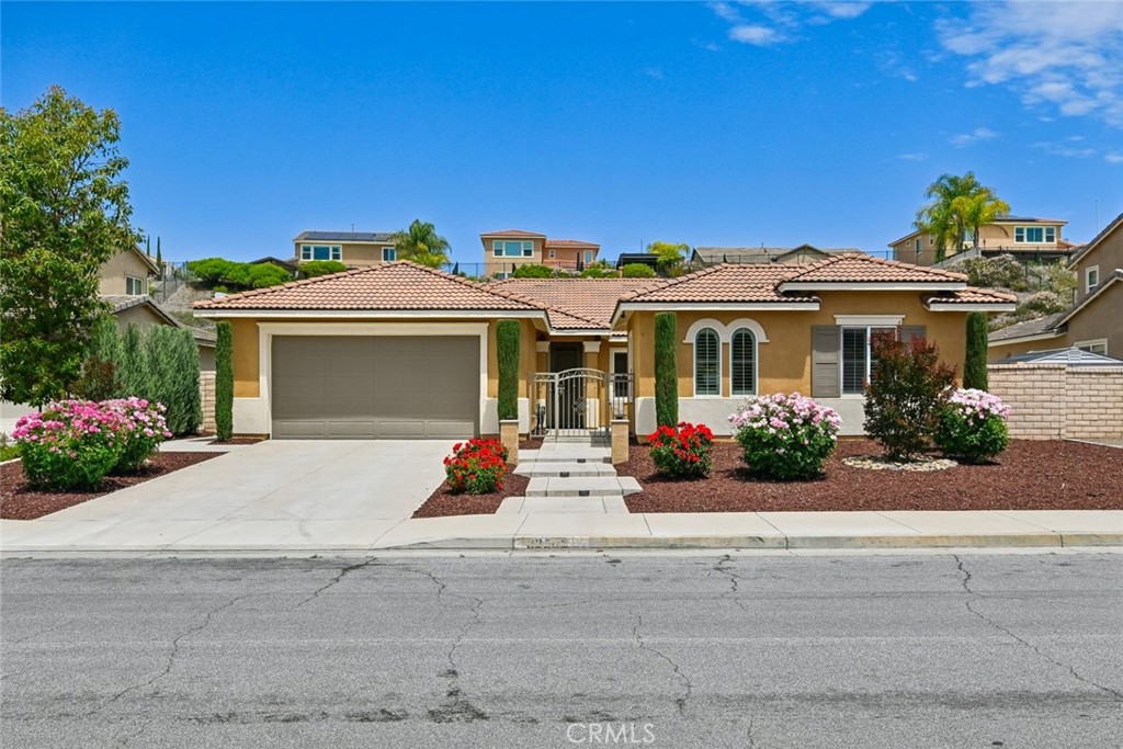 32502 Cherokee Rose Street