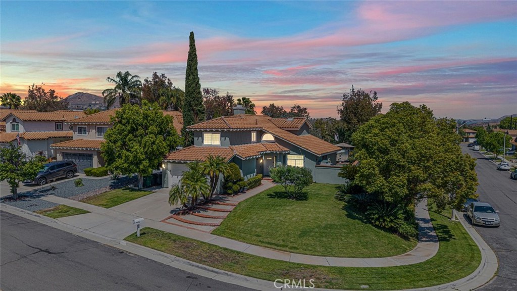 711 Lassen Drive