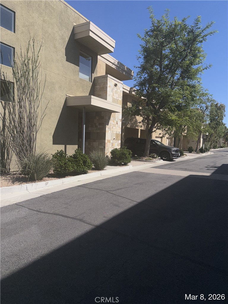820 Palm Canyon