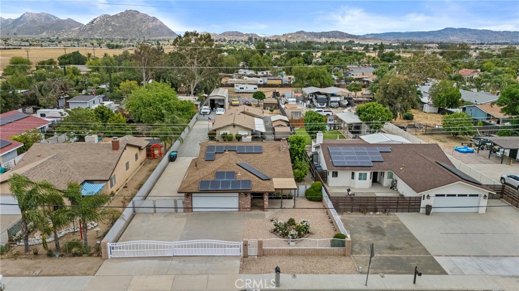 2761 Redlands