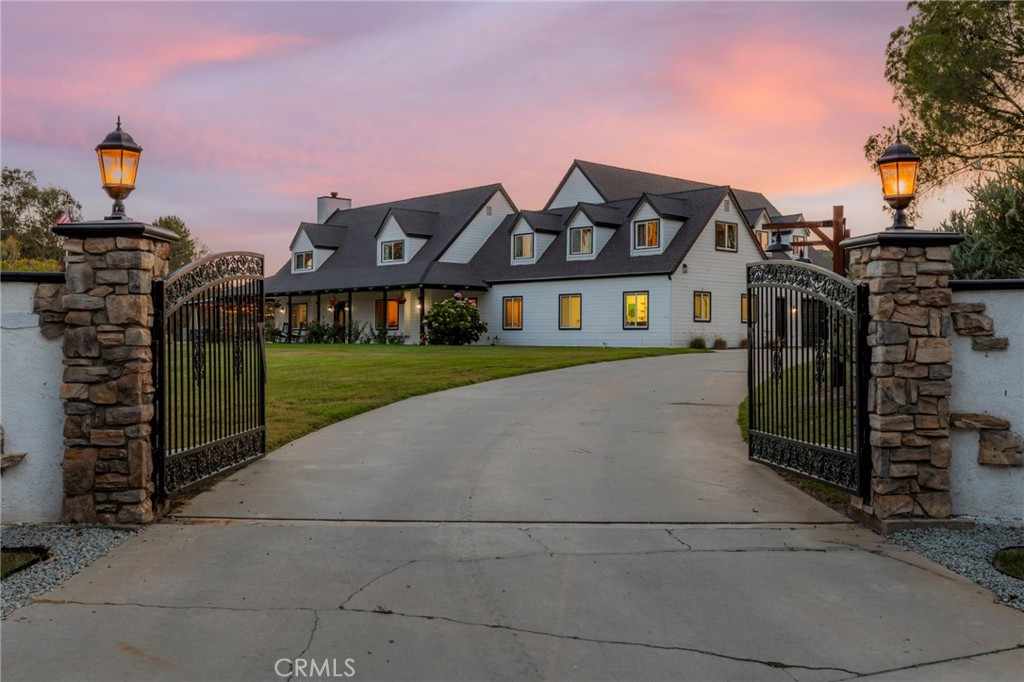 42525 Calle Capistrano