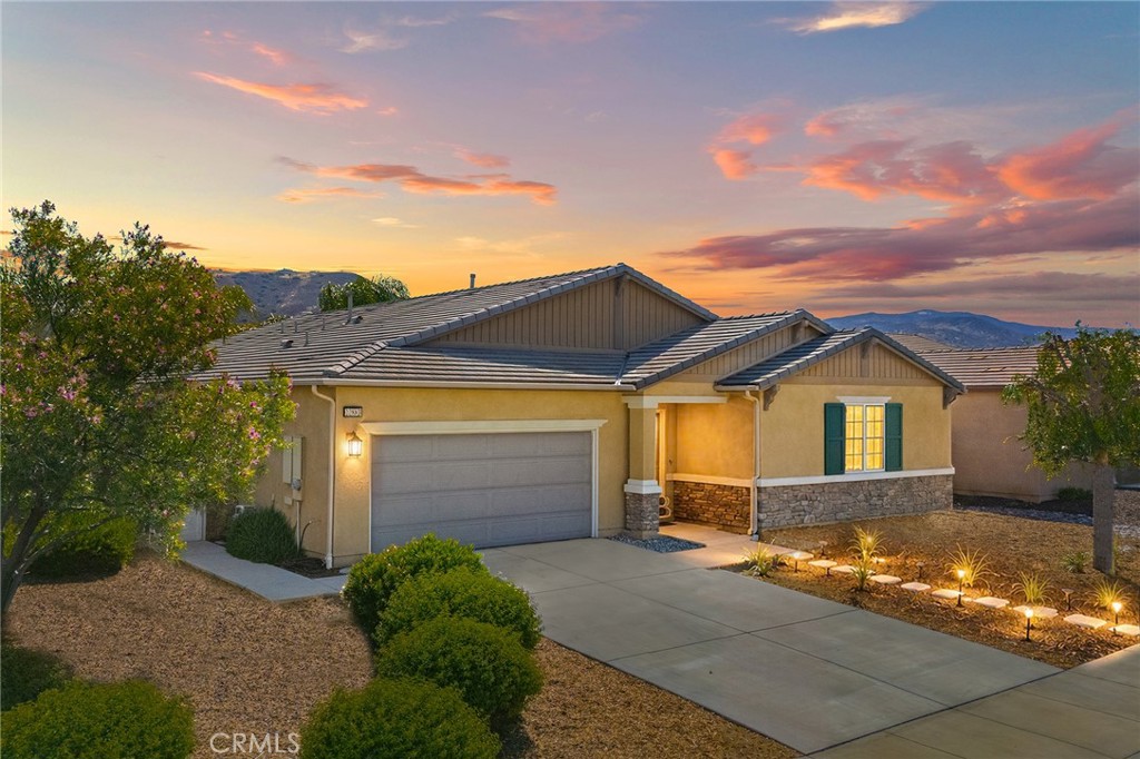 22883 Rolling Brook