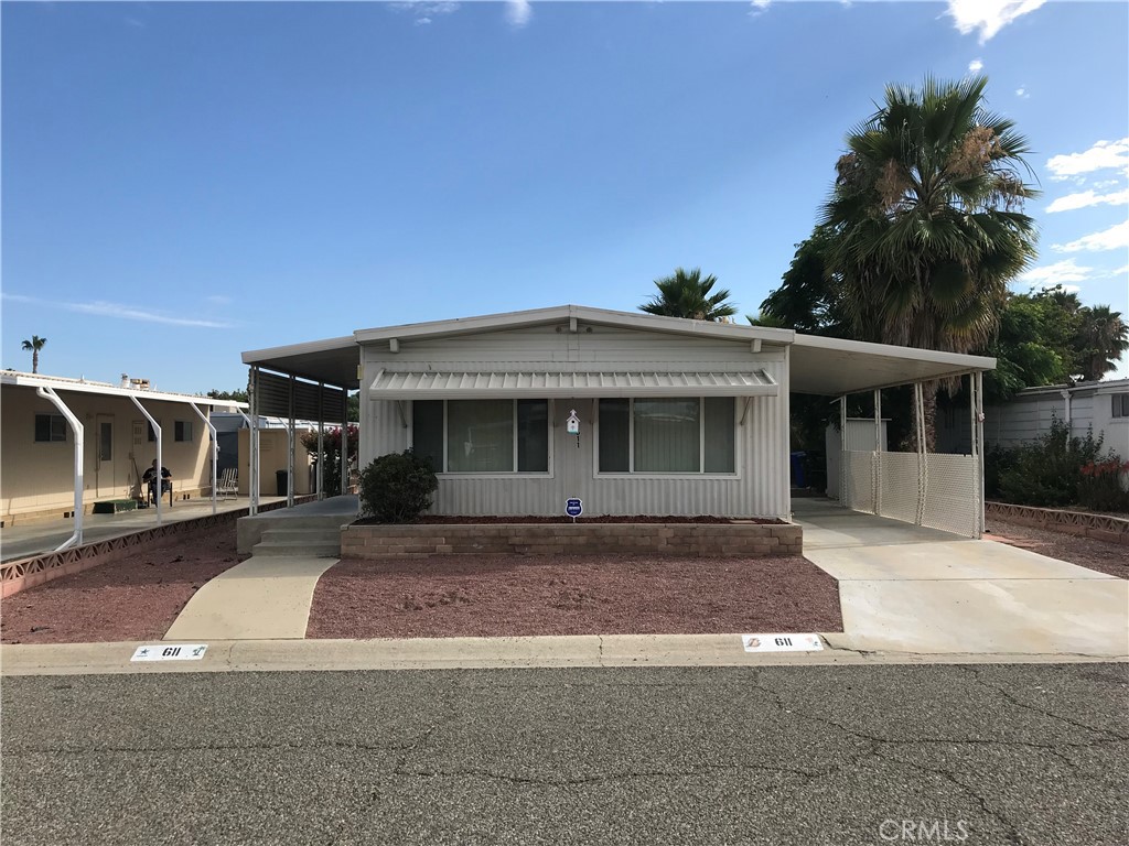 611 Santa Clara