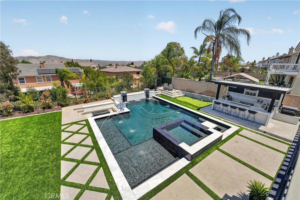 1625 Paseo Vista