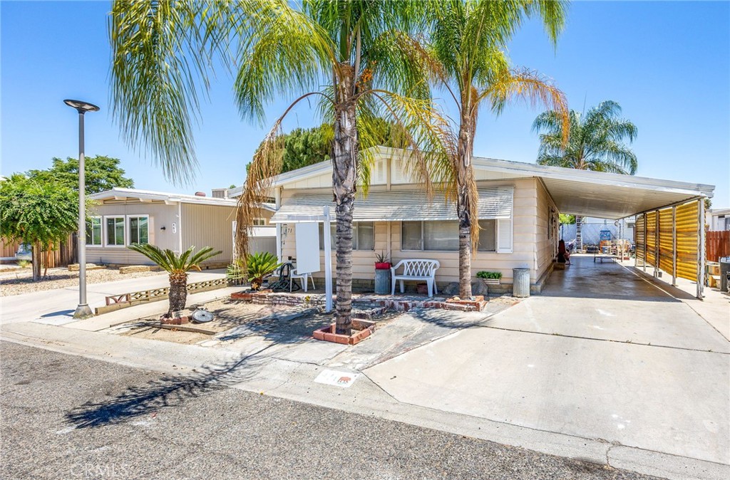 471 Santa Clara